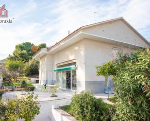 Exterior view of House or chalet for sale in Castelldefels  with Heating, Private garden and Terrace