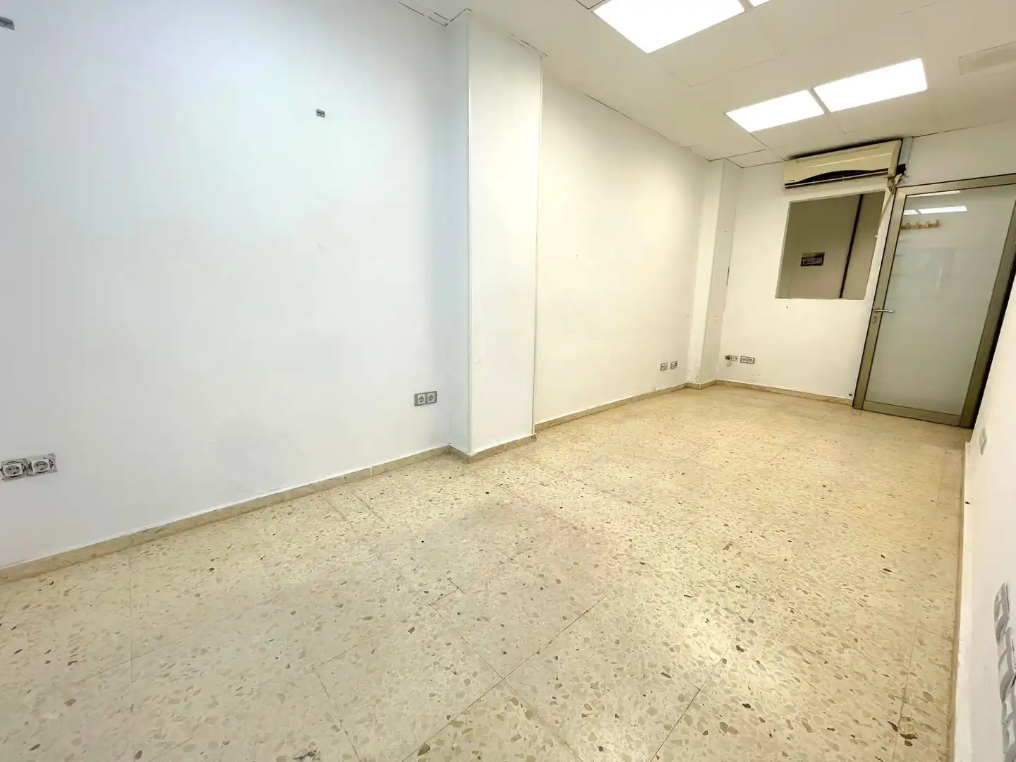 Business premises for sale in Carrer Sant Pere Pasqual 10, imagen 12