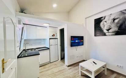 Flat for sale in Calle de Antonio,  Madrid Capital