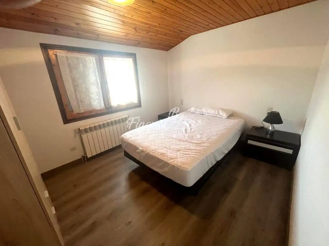 Schlafzimmer von Wohnungen zur Miete in Bellver de Cerdanya mit Heizung, Parkett und Terrasse