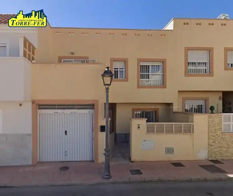 Casa adosada en venda a Calle Puerto de Santa María, Huércal de Almería
