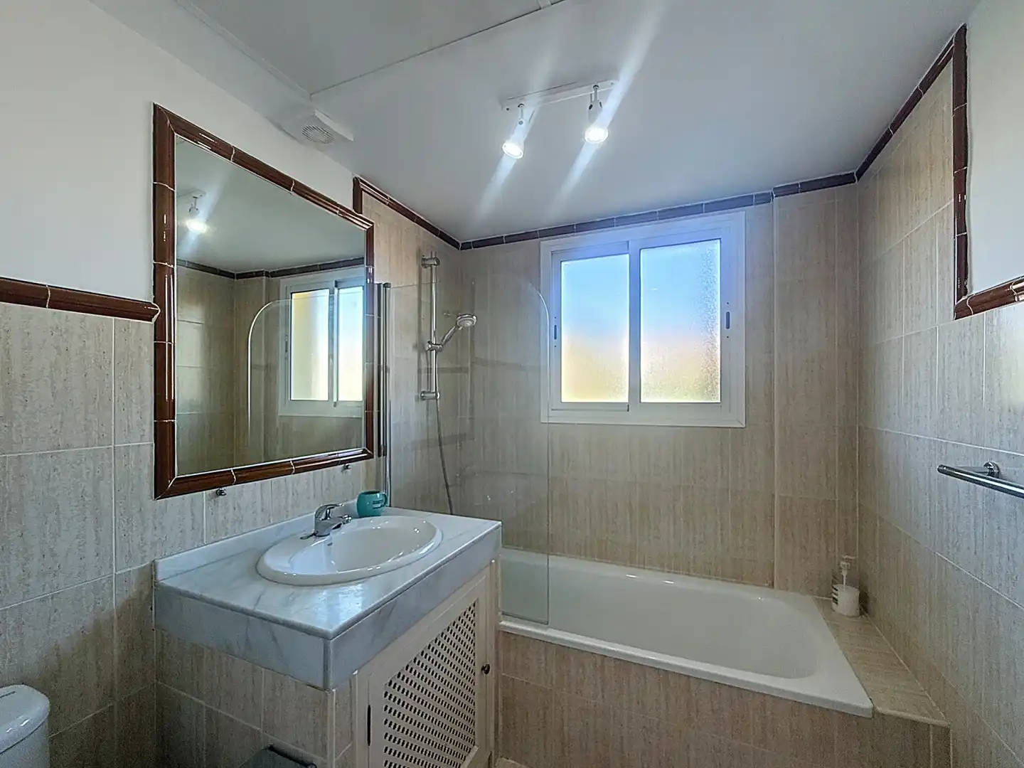 Planta baja en venta en Buenas Noches