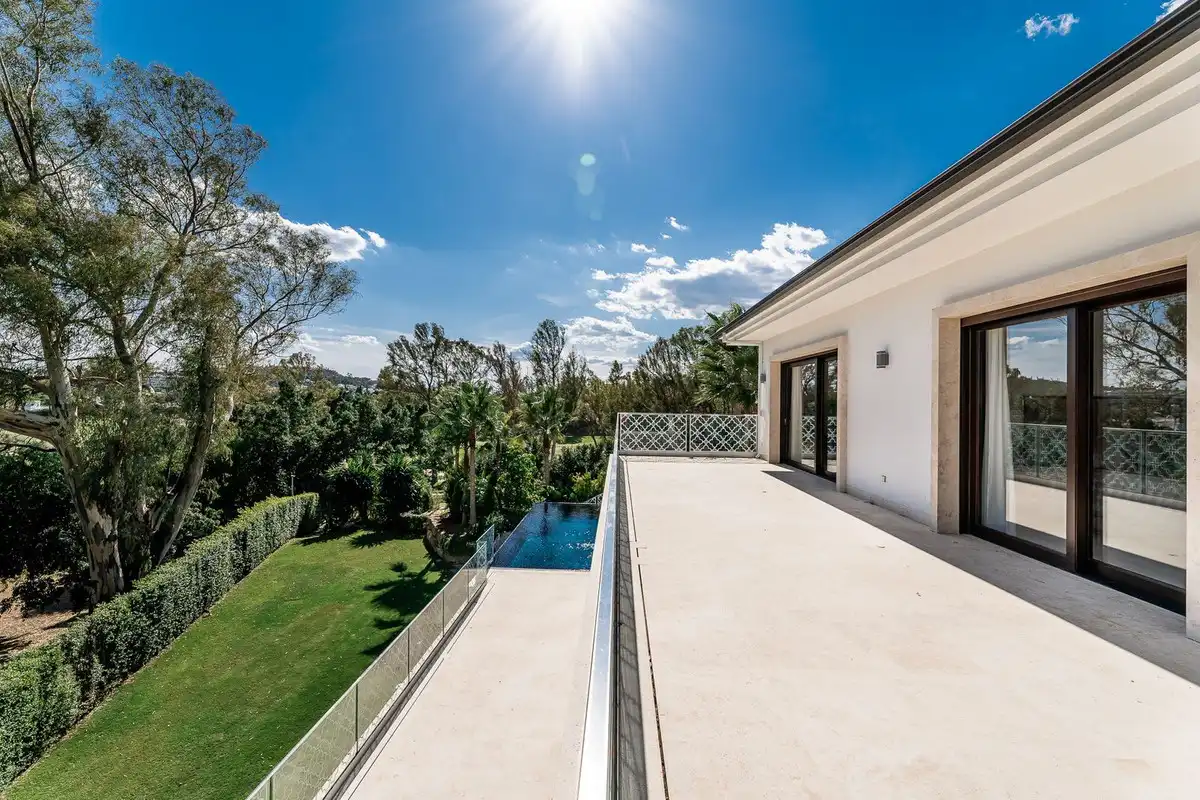 Villa mit Pool zum Verkauf in Nueva Andalucía, imagen 10