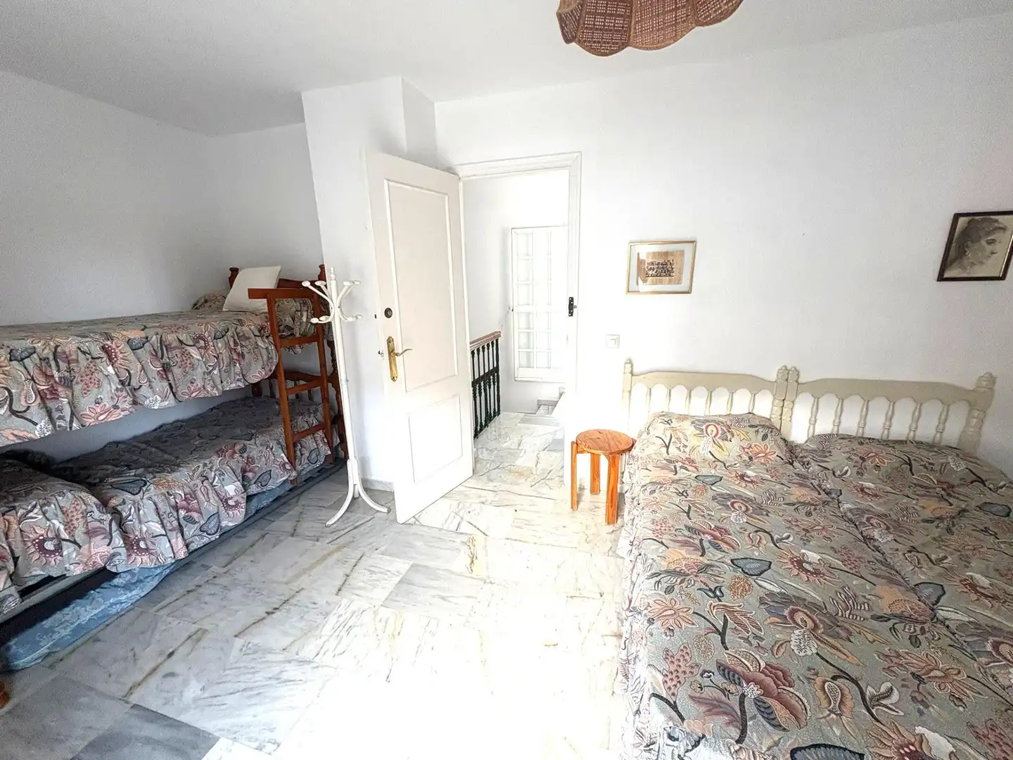 Dormitori de Casa adosada en venda en Fuengirola amb Aire condicionat, Jardí privat i Terrassa