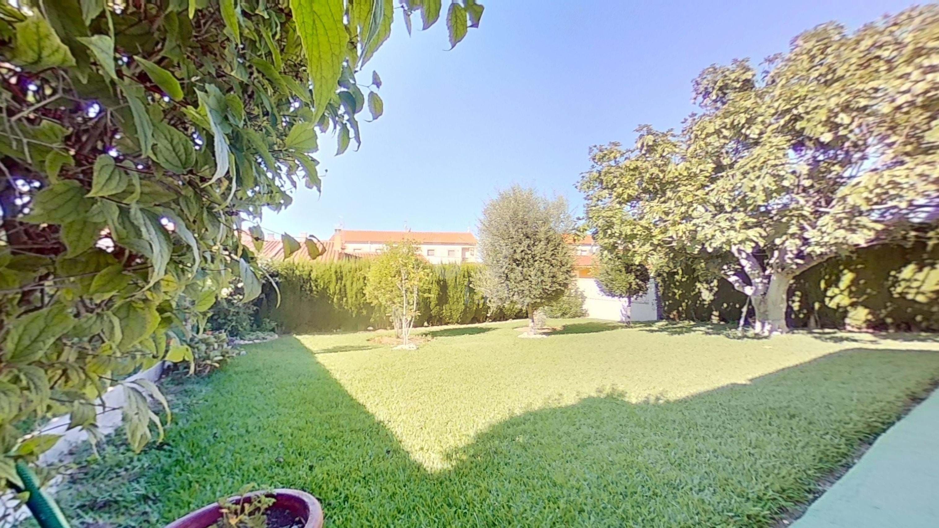 Garden of Single-family semi-detached for sale in Banyeres del Penedès  with Air Conditioner, Heating and Terrace