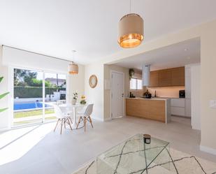 Sala d'estar de Apartament en venda en Marbella amb Terrassa i Piscina