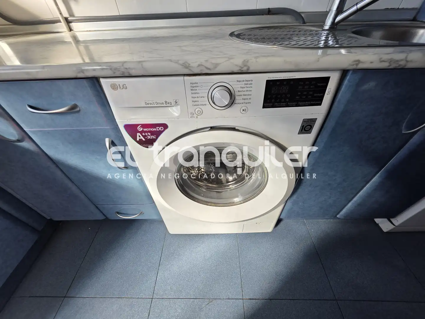 Flat for rent in Madrid  with Air Conditioner, Terrace and Furnished