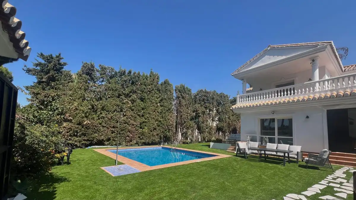 Garten von Haus oder Chalet zum Verkauf in Marbella mit Klimaanlage, Privatgarten und Terrasse
