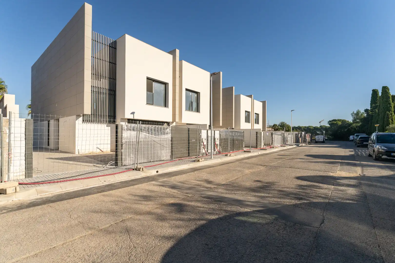 Vista exterior de Casa adosada en venta en Cambrils con Jardín privado, Piscina y Domótica