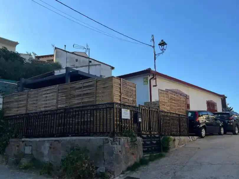 Vista exterior de Casa o xalet en venda en Cogolludo amb Jardí privat i Traster