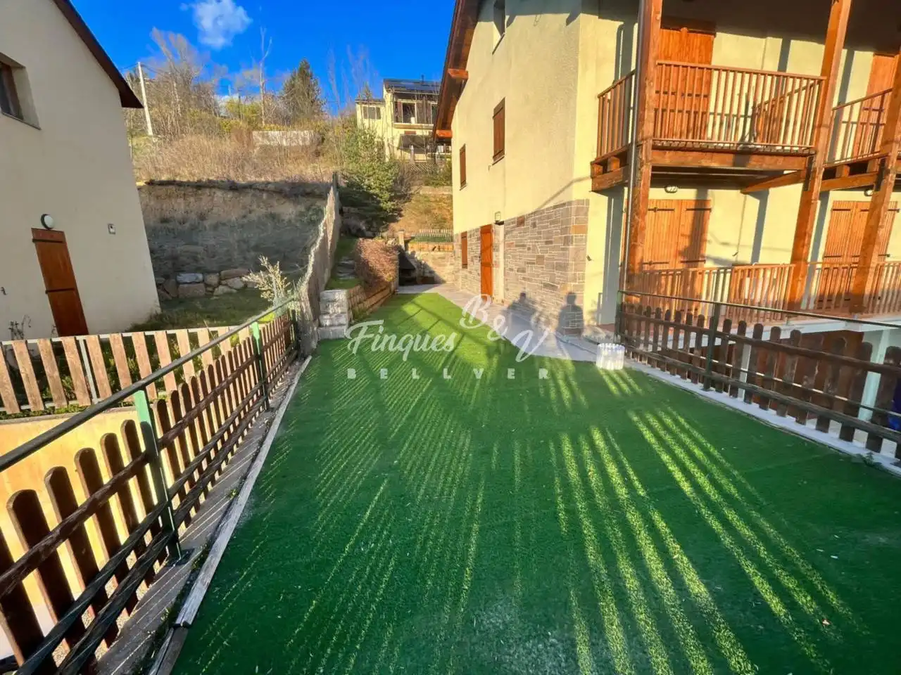 Terrace of Houses for sale in Osséja  with Heating, Private garden and Parquet flooring