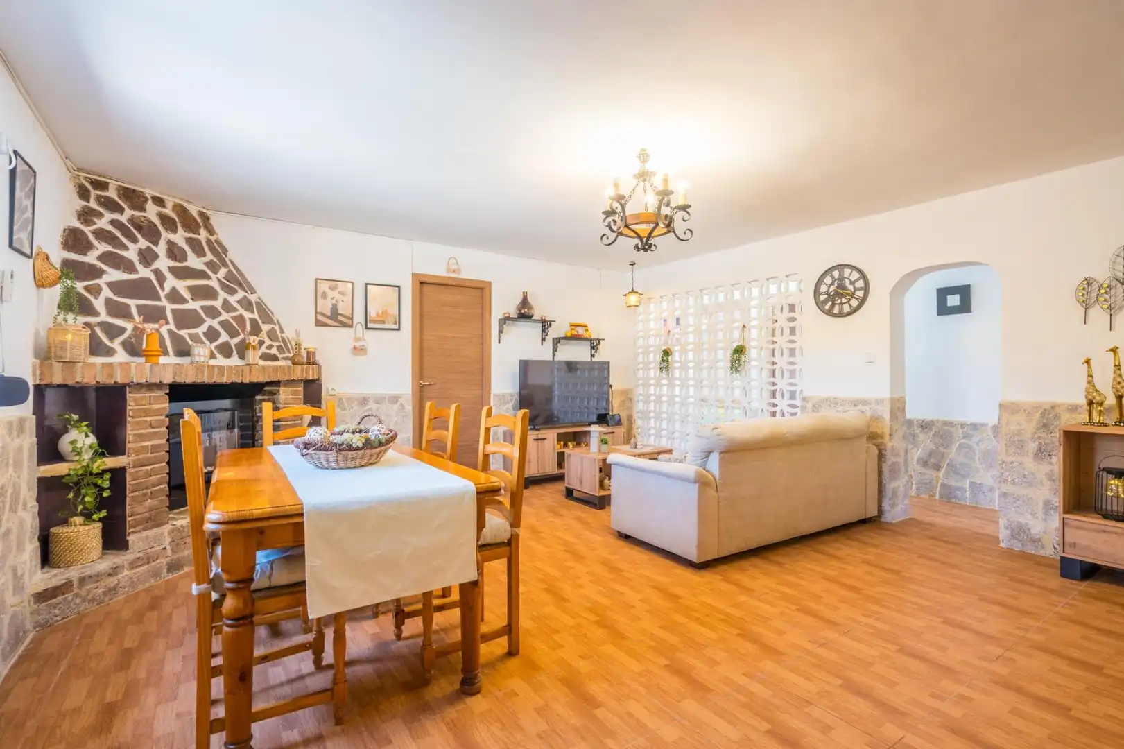Sala de estar de Casa o chalet en venta en Benaguasil con Aire acondicionado, Calefacción y Jardín privado