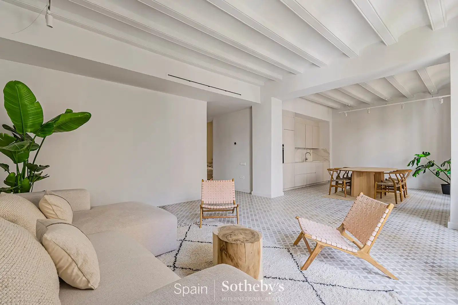Sala d'estar de Apartament en venda en Barcelona amb Aire condicionat i Calefacció