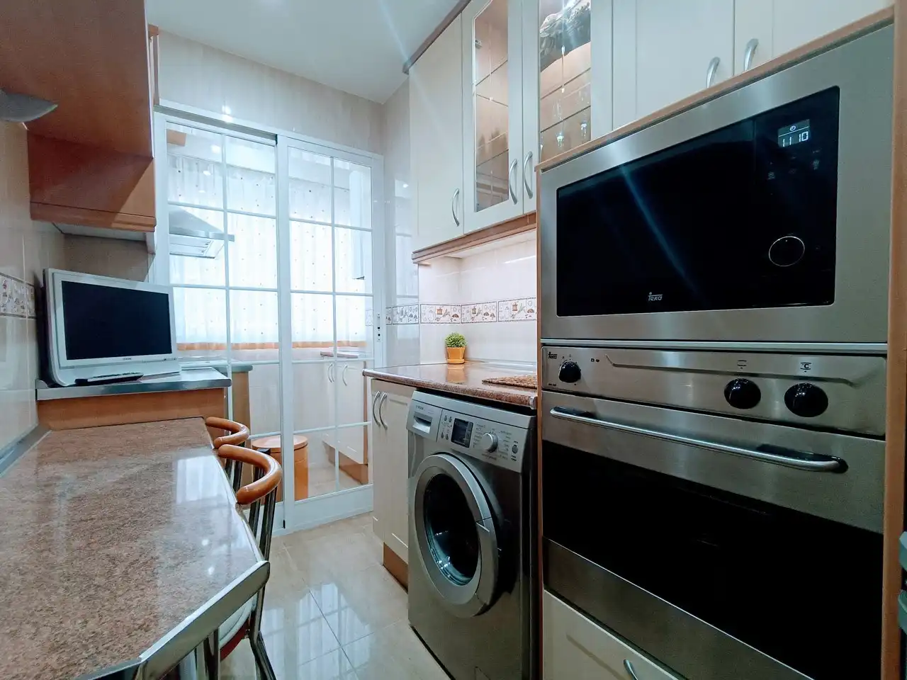 Küche von Wohnung zur Miete in Madrid mit Klimaanlage, Heizung und Parkett