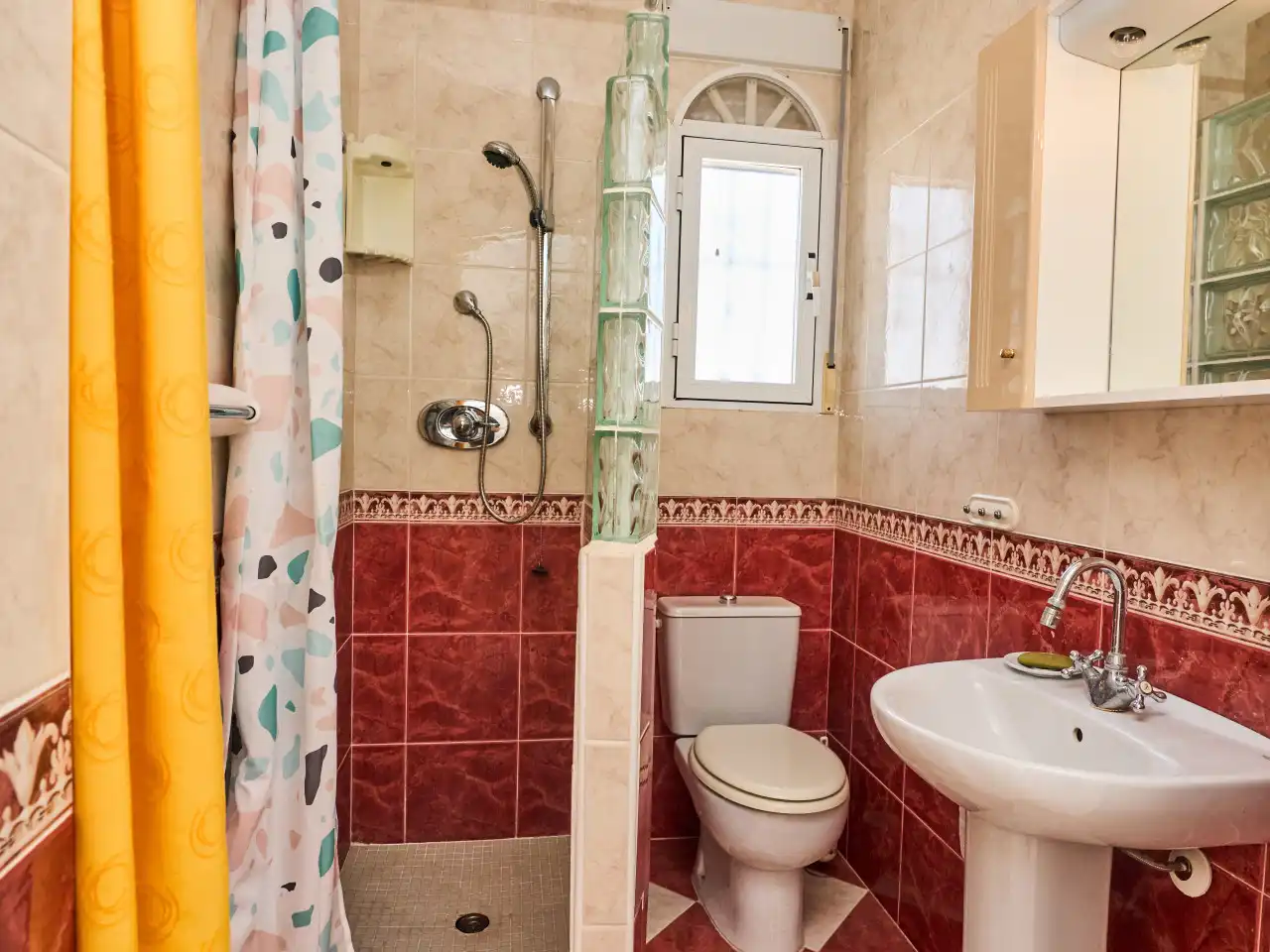 Bany de Casa o xalet en venda en Torrevieja amb Aire condicionat, Calefacció i Jardí privat