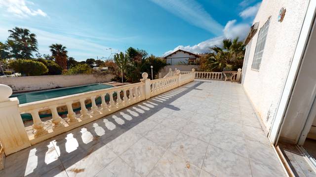 Casa-chalet en Venta en Pueblo Español - Coveta Fumá