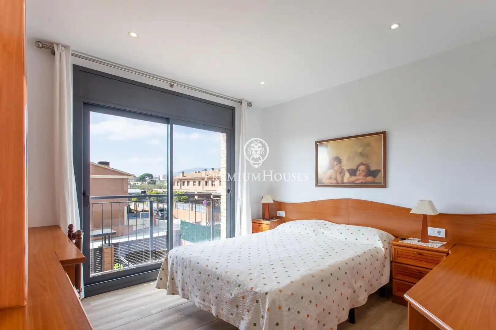 Dormitori de Casa o xalet en venda en Cabrera de Mar amb Calefacció, Jardí privat i Parquet
