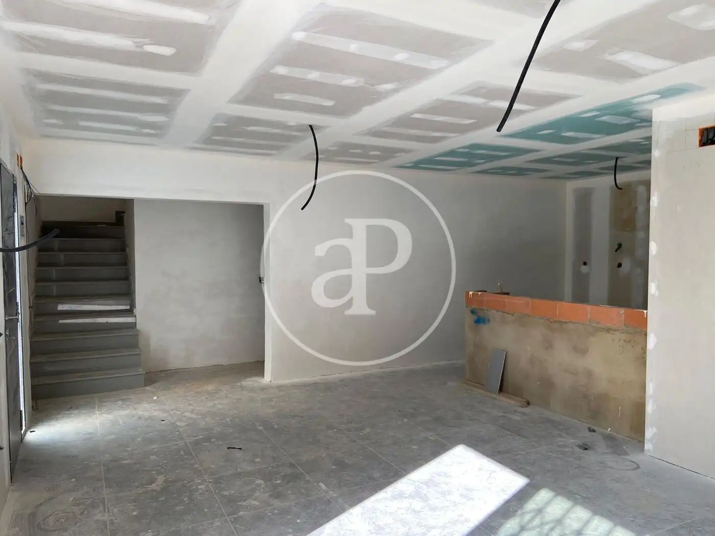 Casa adosada en venta en Godelleta con Jardín privado y Balcón