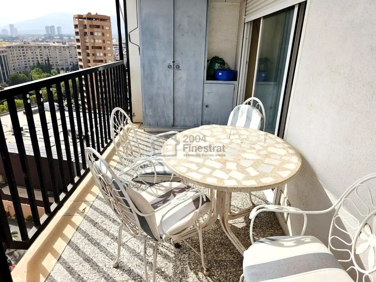 Terraza de Apartamento en venta en Benidorm con Terraza, Amueblado y Piscina comunitaria