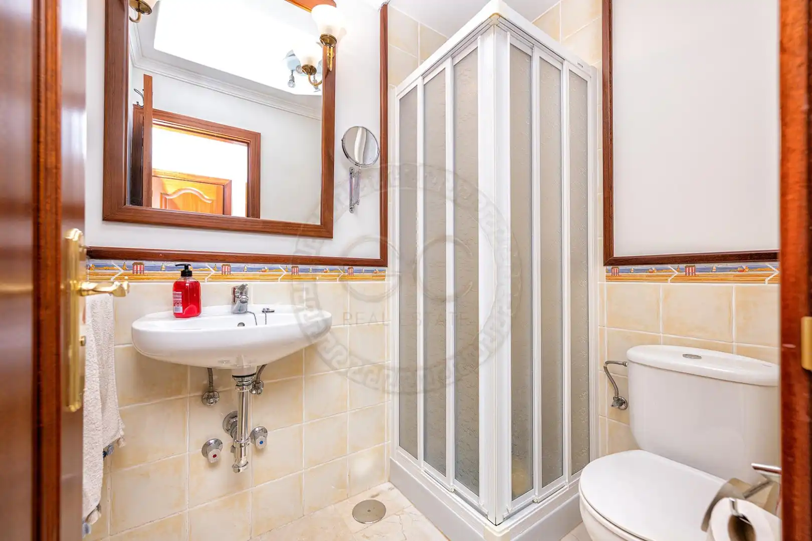 Baño de Casa adosada de alquiler en Mogán con Aire acondicionado, Jardín privado y Terraza