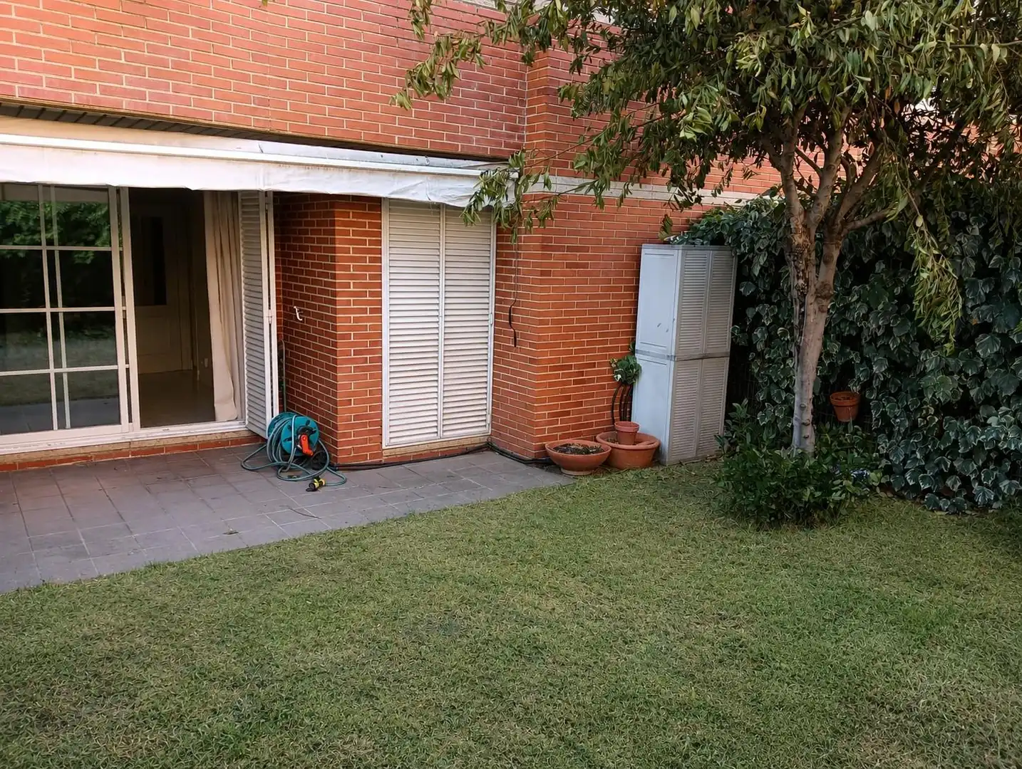 Jardín de Piso en venta en Las Rozas de Madrid con Calefacción, Jardín privado y Piscina comunitaria
