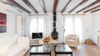 Living room of Flat to rent in  Barcelona Capital  with Air Conditioner, Heating and Terrace