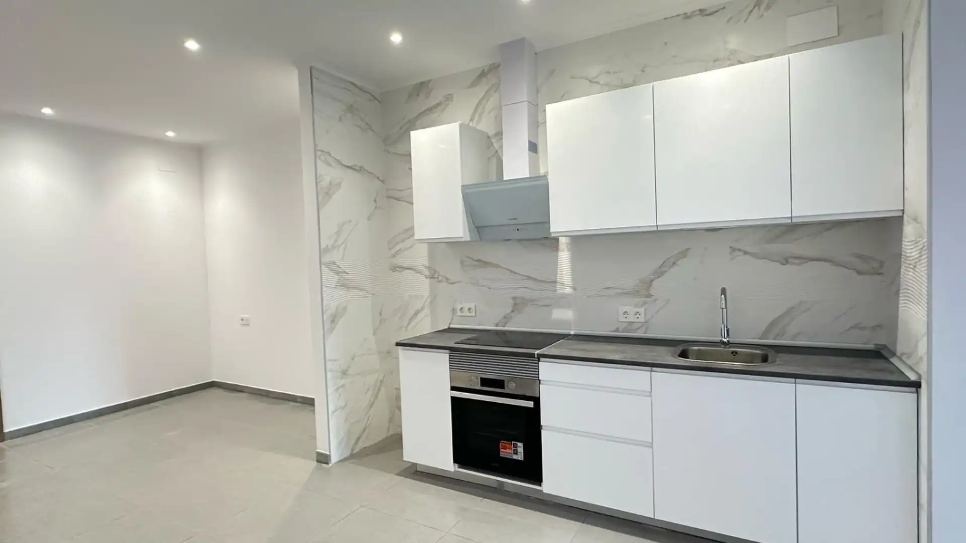 Cocina de Estudio en venta en Castellón de la Plana / Castelló de la Plana con Aire acondicionado