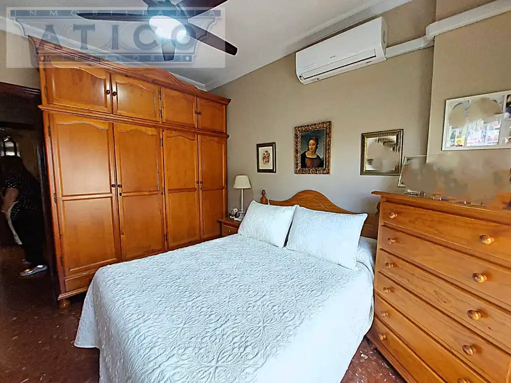 Bedroom of Flat for sale in Sevilla  with Air Conditioner