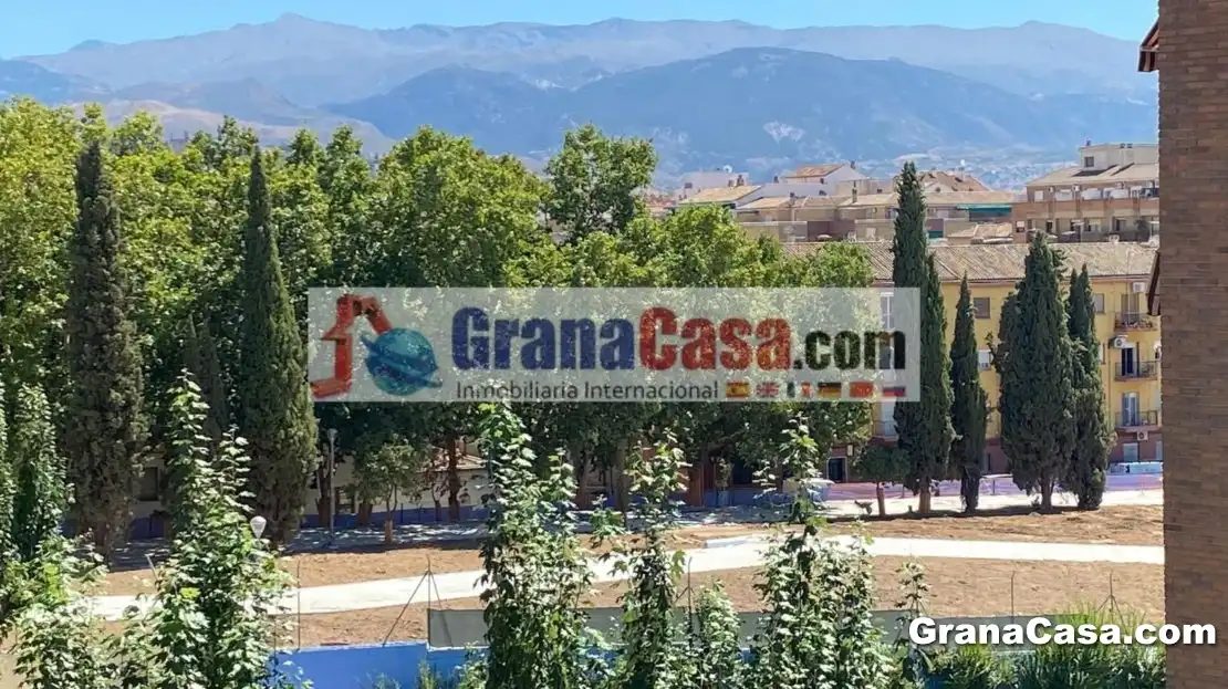 Vista exterior de Pis de lloguer en Granada amb Aire condicionat, Calefacció i Moblat