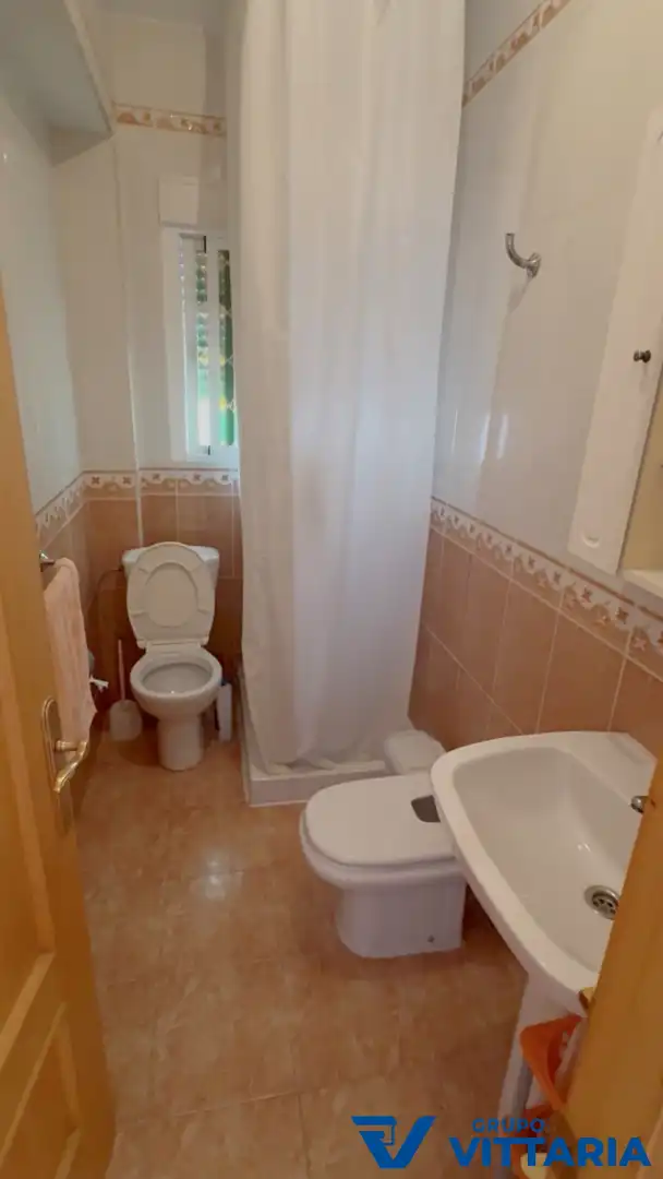 Piso con terraza en venta en Calle Calzada de Castro, imagen 13