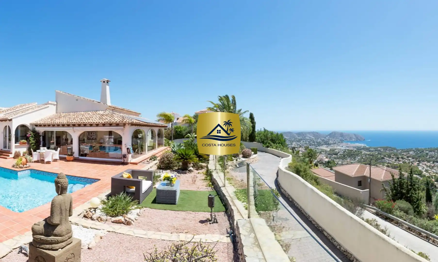 Xalet amb piscina en venda a Calle Beniganim