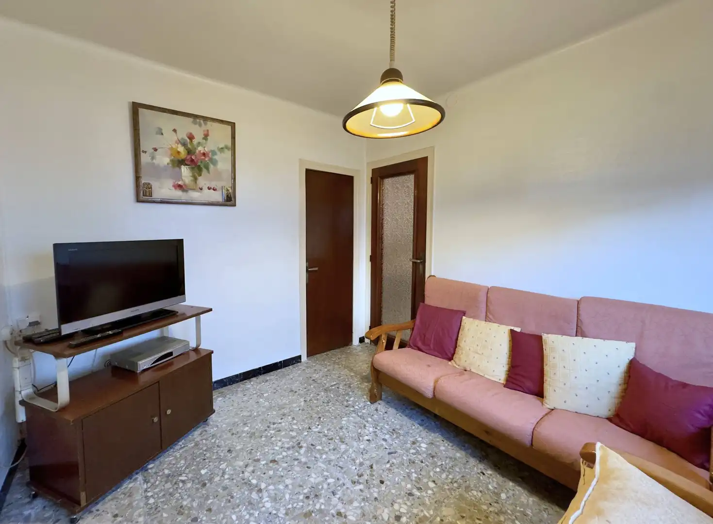 Sala d'estar de Finca rústica en venda en Blanes amb Jardí privat, Terrassa i Traster