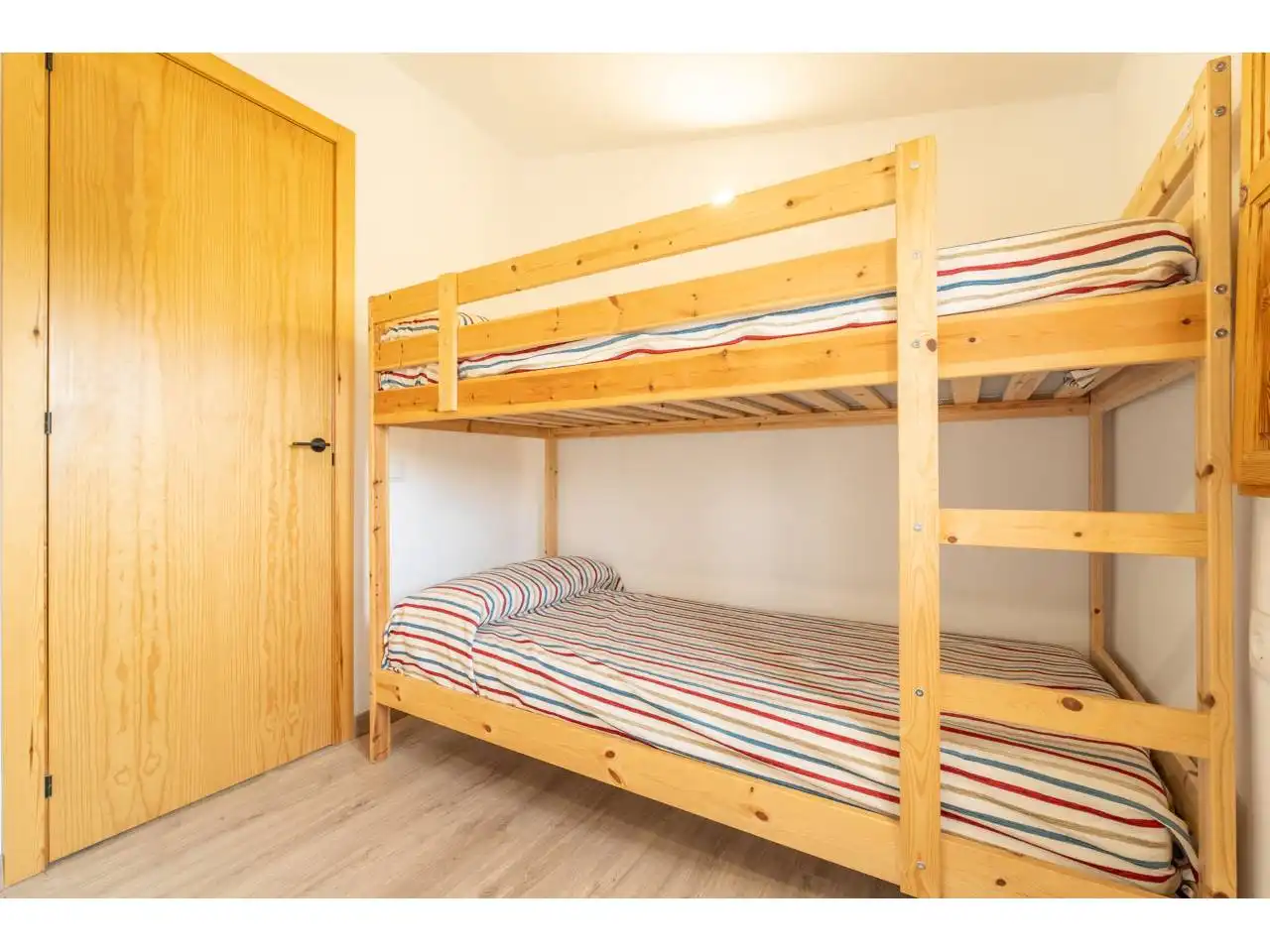 Habitación de Finca rústica en venta en Reus con Jardín privado, Terraza y Piscina