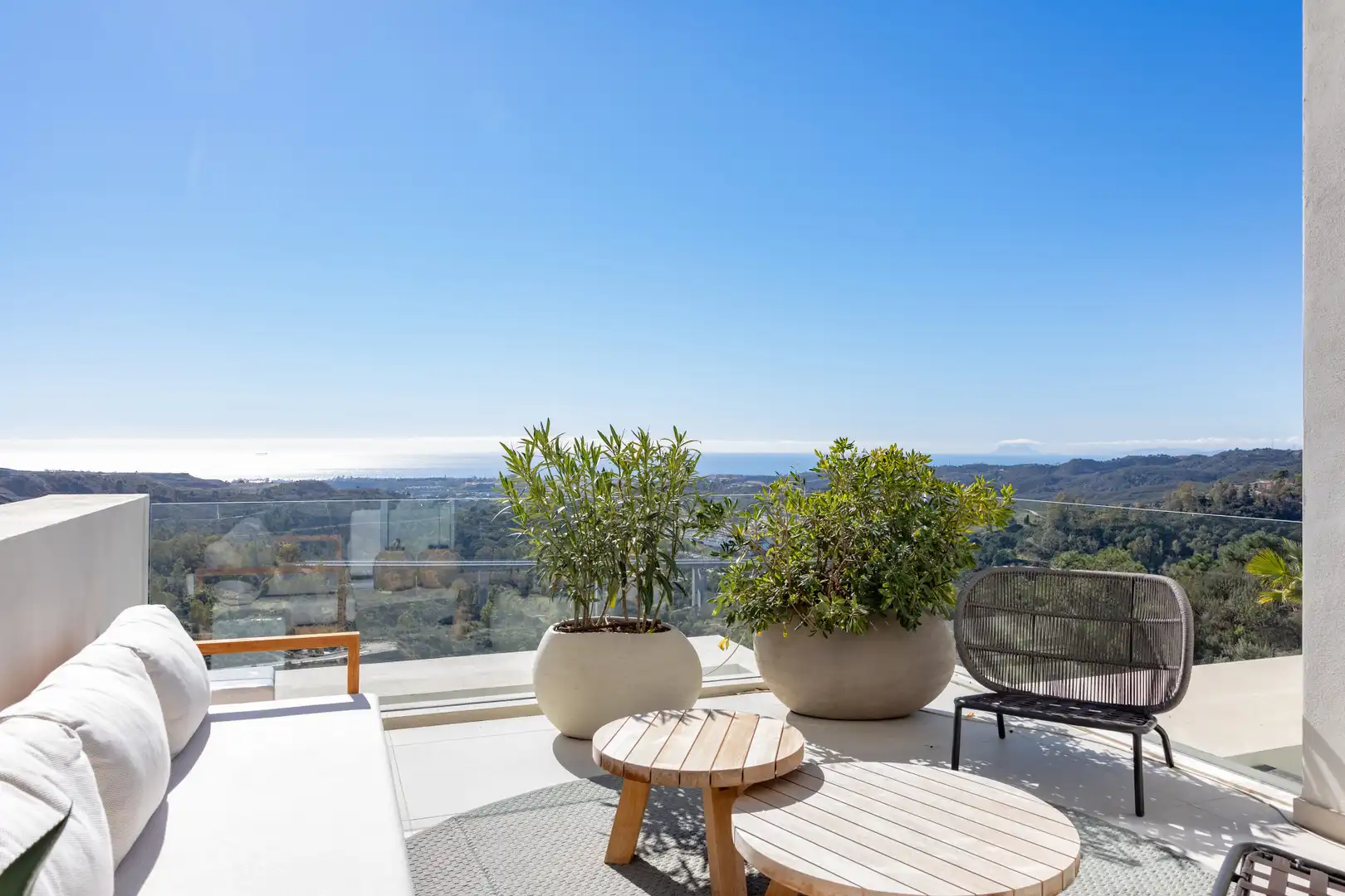 Penthouse with pool for sale in Benahavís pueblo, imagen 2