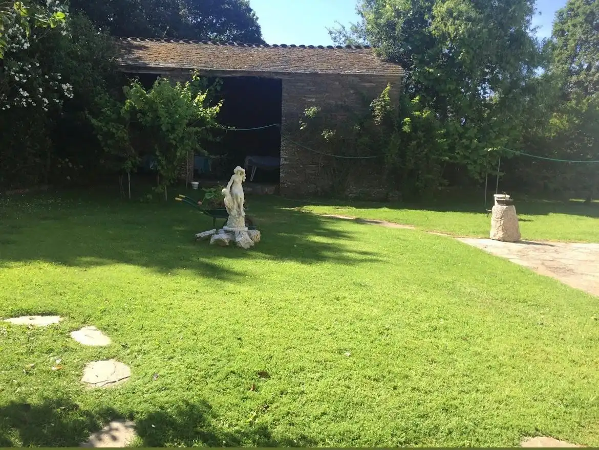 Jardín de Finca rústica en venta en Outeiro de Rei con Piscina y Amueblado