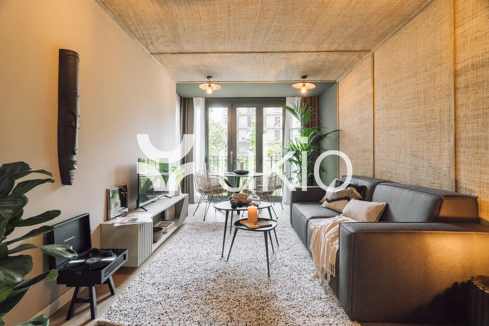Apartment with terrace to rent in Carrer de València, imagen 2