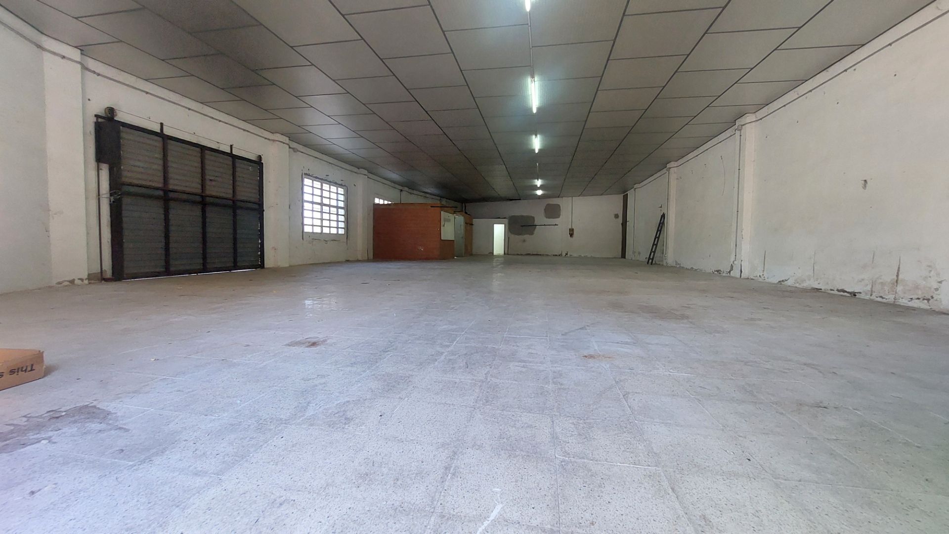 Fabrikhallen zum verkauf in Sant Llorenç Savall