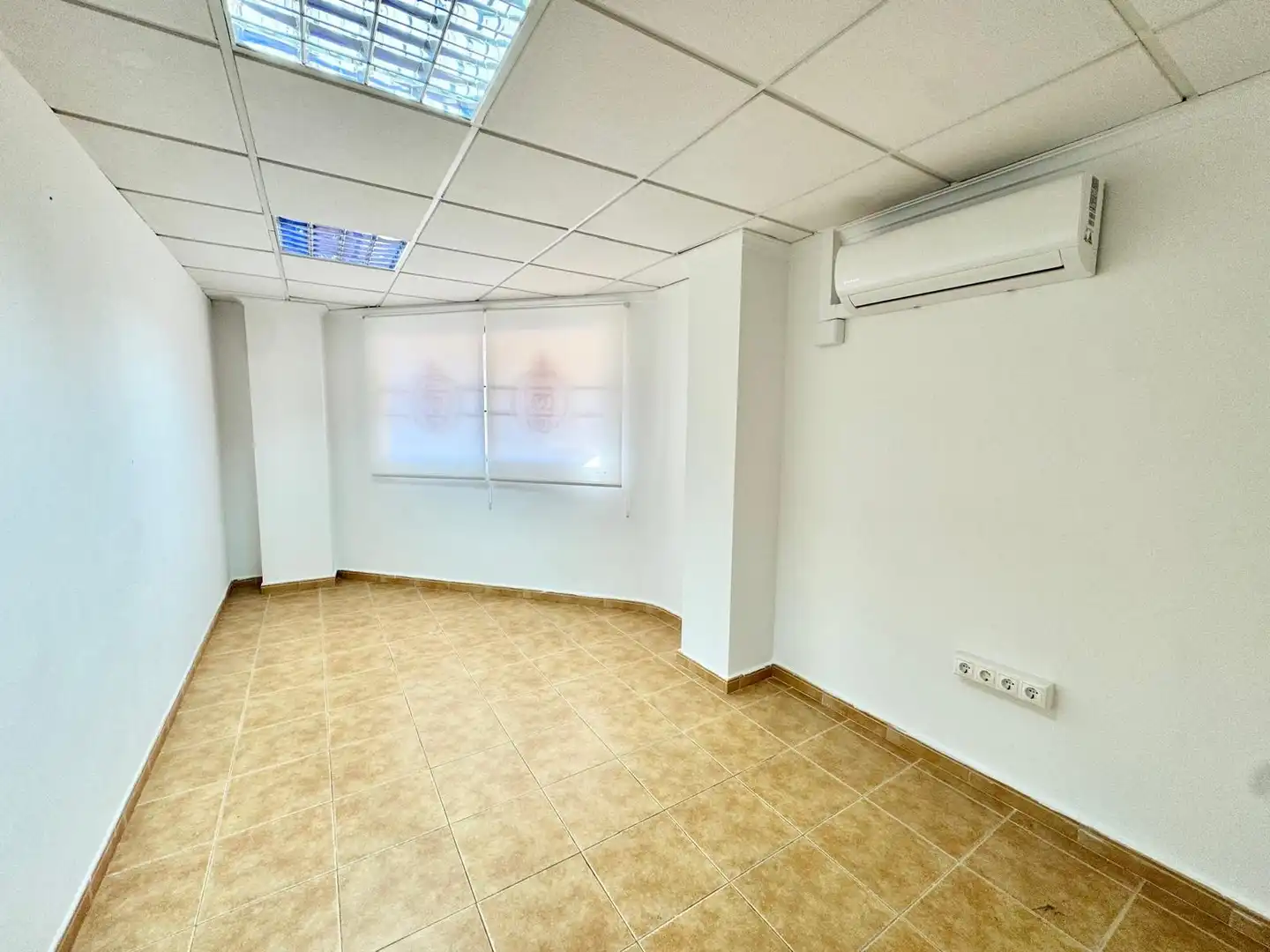 Geschaftsraum zur Miete in Santa Pola