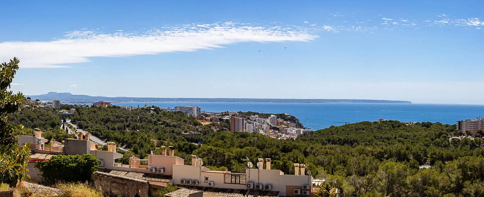 Vista exterior de Casa o xalet en venda en  Palma de Mallorca amb Aire condicionat, Jardí privat i Terrassa