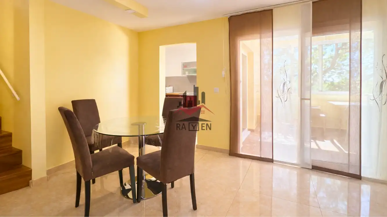 Casa adosada en venta en d'Olot, Vilafant