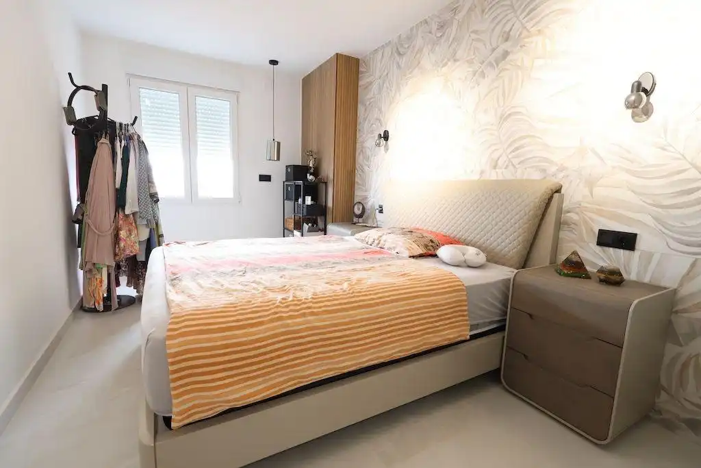 Dormitori de Apartament en venda en Pilar de la Horadada amb Moblat