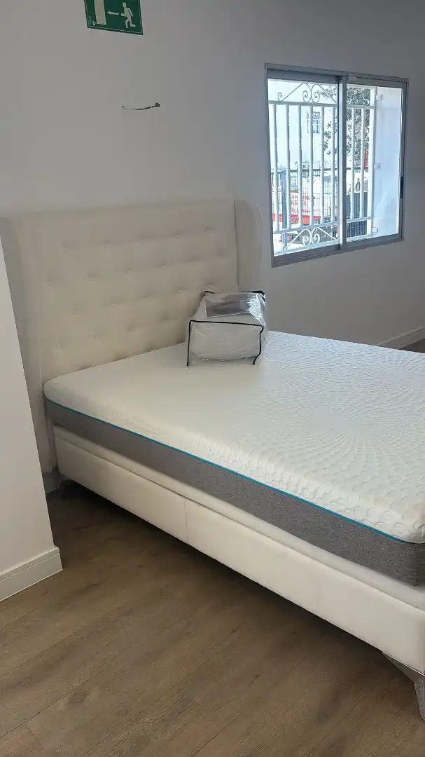 Bedroom of Commercial properties for rent in Sevilla la Nueva  with Air Conditioner and Heating