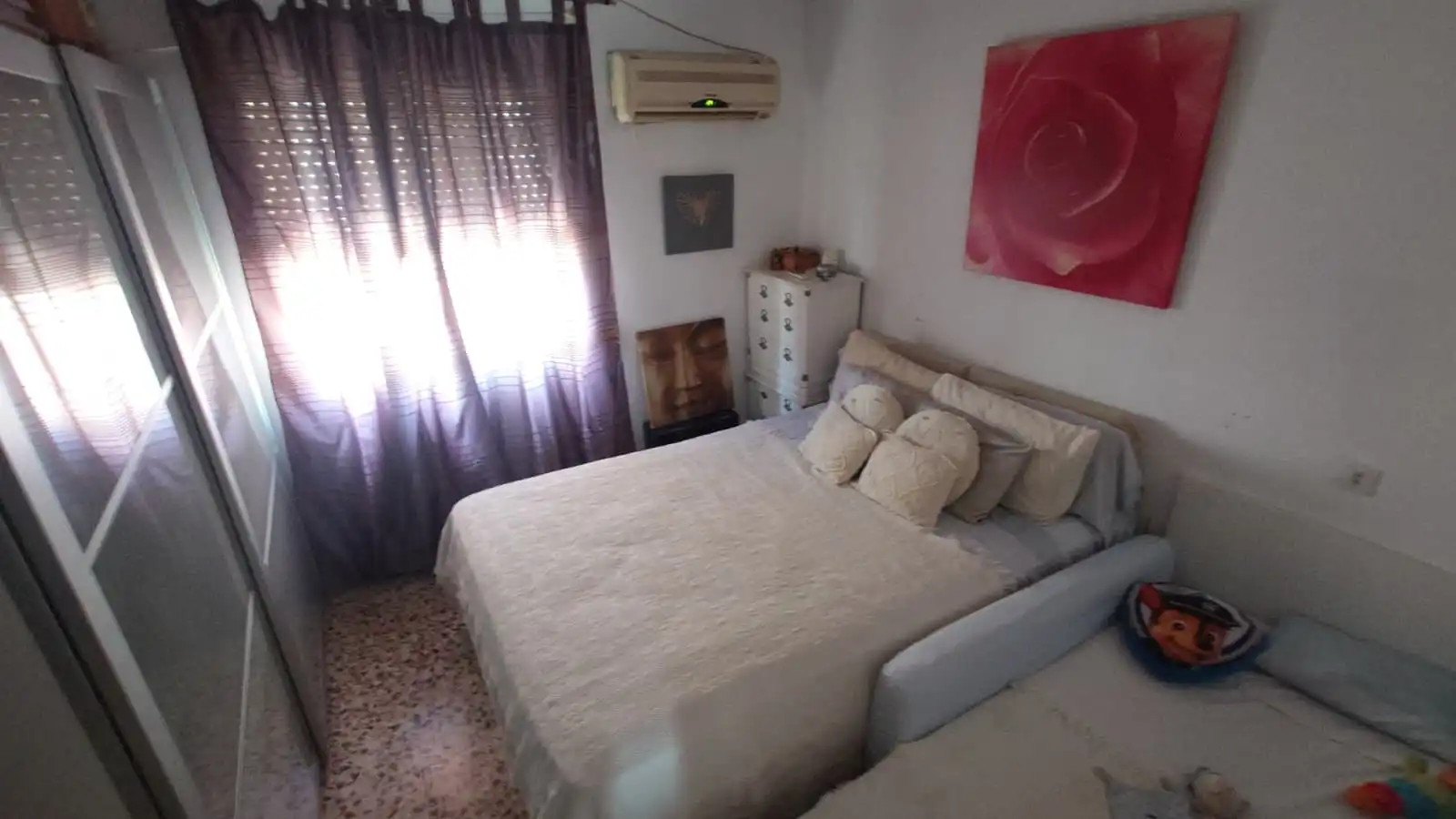 Habitación de Piso en venta en Sevilla con Aire acondicionado y Amueblado