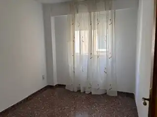 Habitación de Piso en venta en Zaragoza con Calefacción, Terraza y Trastero