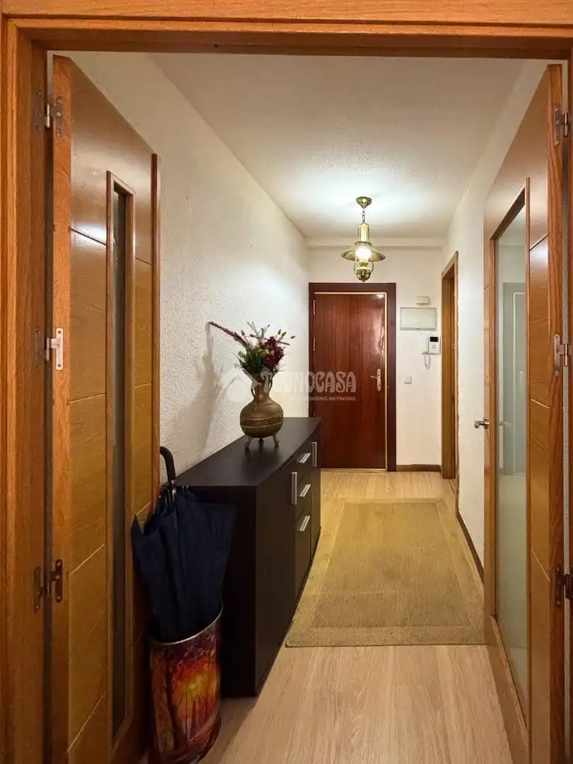 Piso en venta en Madrid con Calefacción, Terraza y Balcón