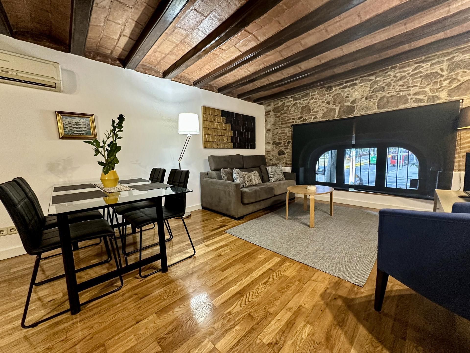 Sala d'estar de Planta baixa en venda en  Barcelona Capital amb Calefacció i Parquet