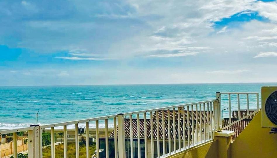 Photo 1 of Flat to rent in Torre de Benagalbón, Málaga