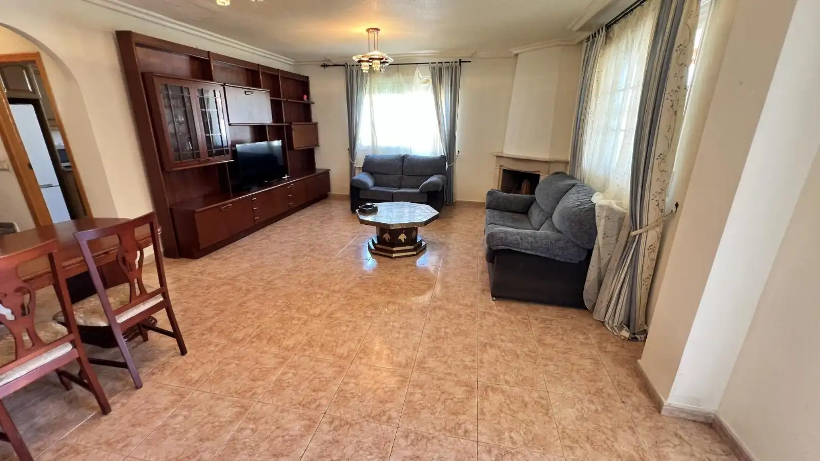 Sala de estar de Casa adosada en venta en Torrevieja con Aire acondicionado, Jardín privado y Terraza