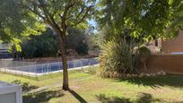 Vista exterior de Casa adosada en venda en Cambrils amb Aire condicionat, Calefacció i Jardí privat