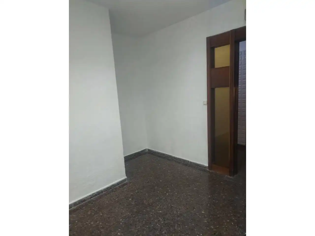 Oficina de alquiler en La Roqueta